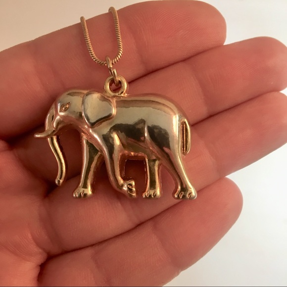 Jewelry - ‼️ SALE: Gold Elephant Necklace 🐘